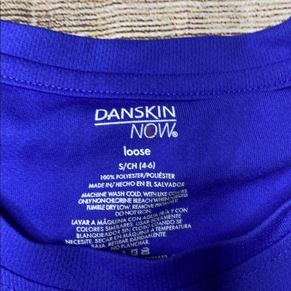 🔴5/$25🔴 Athletic Tee - Picture 2 of 2